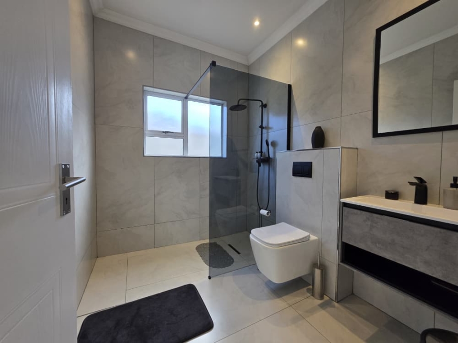 3 Bedroom Property for Sale in Century City Western Cape